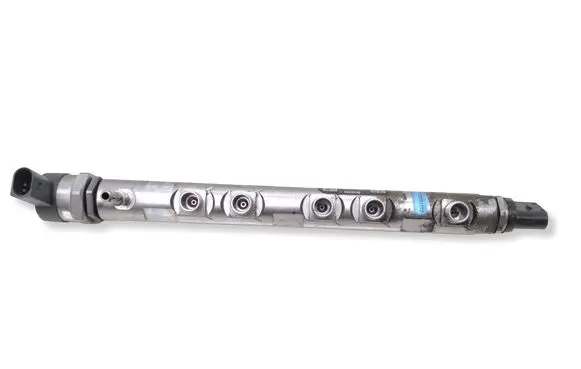 BMW X1 E84 Fuel main line pipe 7800601 0445214135 0281002949