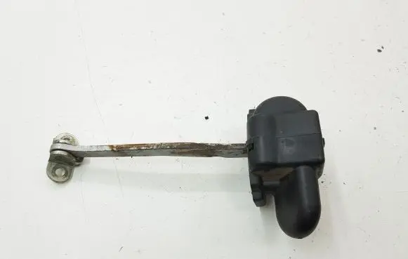 Maserati Quattroporte Rear door check strap stopper A1343261G