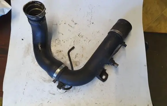 Toyota Corolla Verso AR10 Intercooler hose/pipe 173620R011