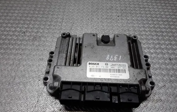 Renault Scenic II - Grand scenic II Engine control unit/module 0281011776 8200391966