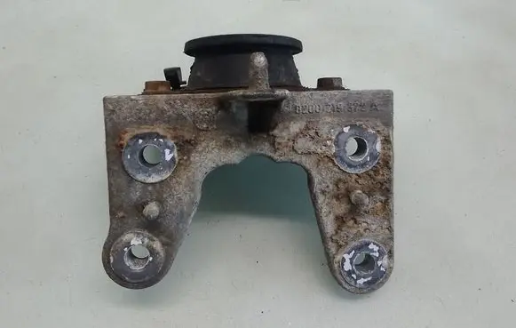 Renault Trafic II (X83) Gearbox mounting bracket 8200219372A