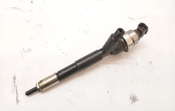 Opel Zafira B Fuel injector 8-97376270-3