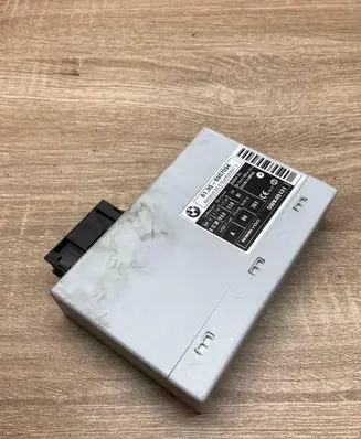 BMW 5 E60 E61 Keyless (KESSY) go control unit/module 6957094 5WK49131