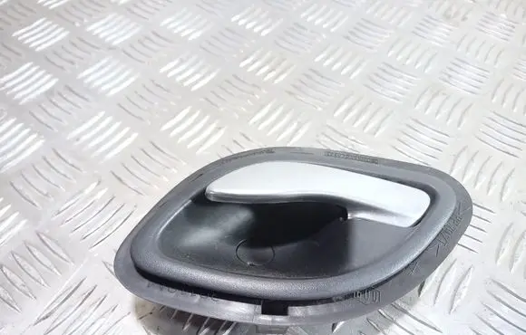 Renault Laguna II Rear door interior handle 98007201 8200000723