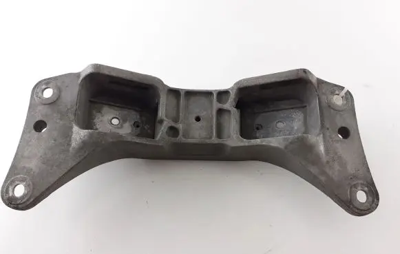 BMW M3 Gearbox mounting bracket 2283099