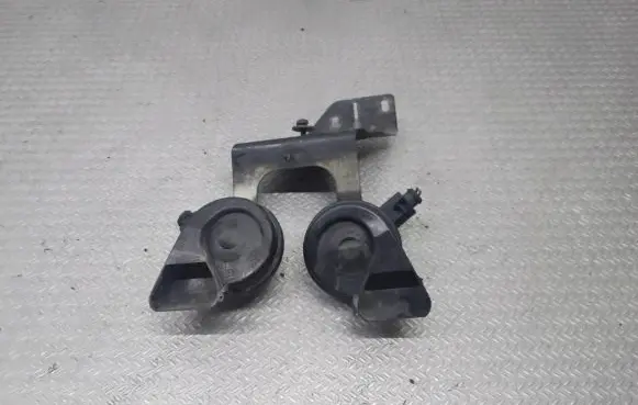 Audi A6 S6 C6 4F Horn signal 4F0951229