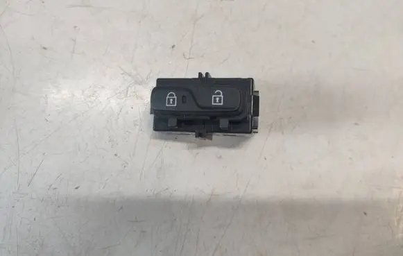 Volvo S60 Central locking switch button 31318990