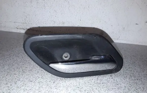BMW 5 E39 Rear door interior handle 7032926