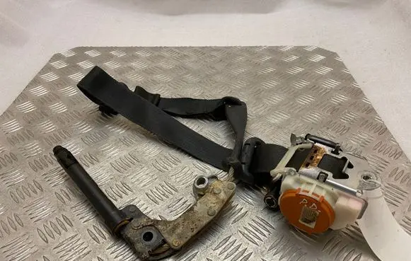 Ford Mustang VI Front seatbelt FR3B63612D64AF