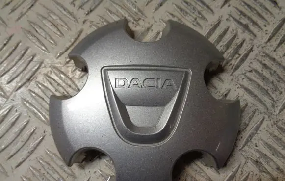 Dacia Duster II R16 wheel hub/cap/trim 403157451R