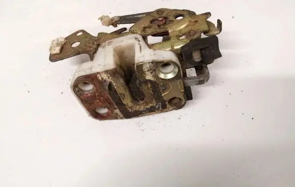 Mazda 323 Front door lock