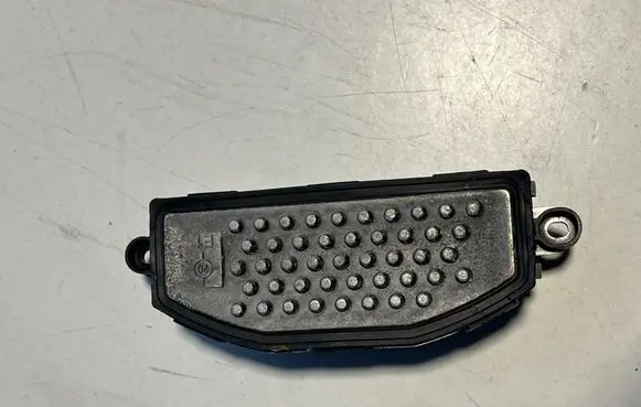 Mercedes-Benz B W247 Heater blower motor/fan resistor A2479061901 20210519 1205298