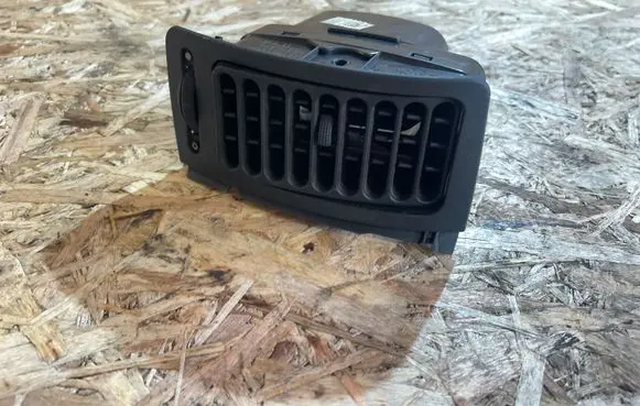 Volkswagen Polo III 6N 6N2 6NF Dash center air vent grill 6N1819709