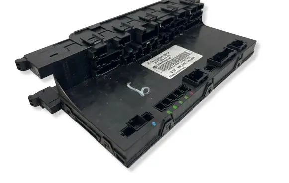 Mercedes-Benz E W211 Fuse module 2115454901 5DK00804725