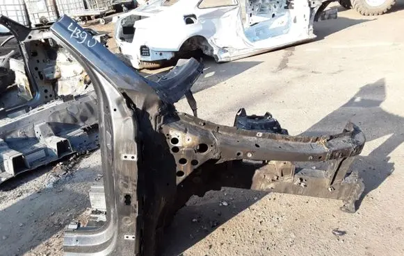 Front quarter panel