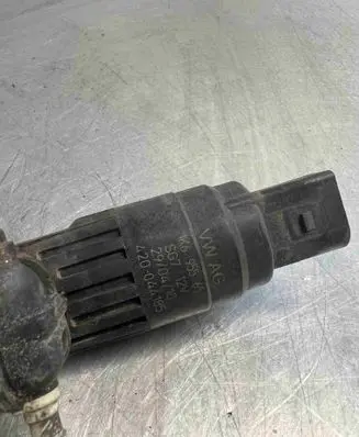Volkswagen Caddy Windscreen/windshield washer pump 1K6955651