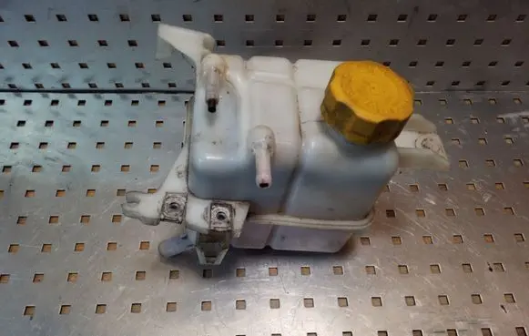 Opel Antara Coolant expansion tank/reservoir 96837836