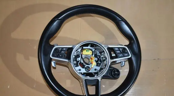 Porsche Cayenne (9Y0 9Y3) Steering wheel F18055
