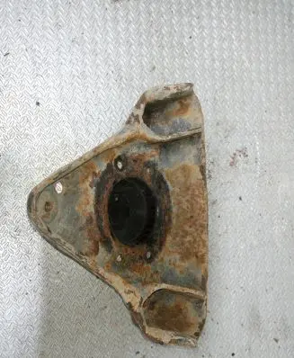 Volkswagen PASSAT B5 Coil spring mount 