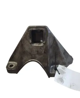 BMW 4 F32 F33 Engine mounting bracket
