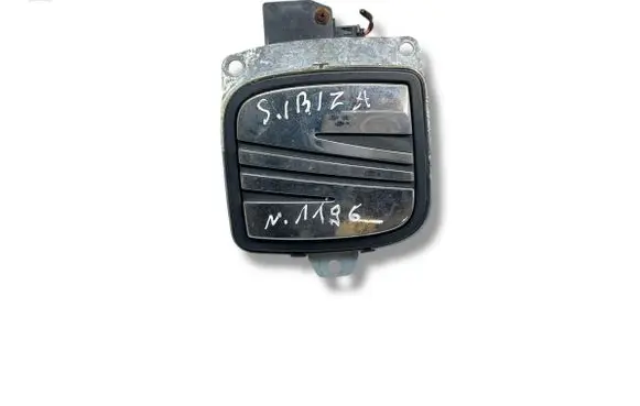 Seat Ibiza III (6L) Tailgate/trunk/boot exterior handle 6L6827573F
