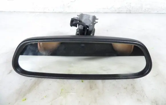 Rear view mirror (interior)