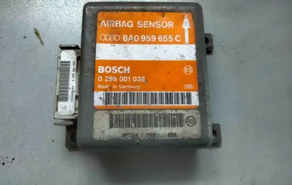 Audi A4 S4 B5 8D Airbag control unit/module 8A0959655C 0285001038