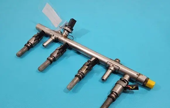 Fuel injector