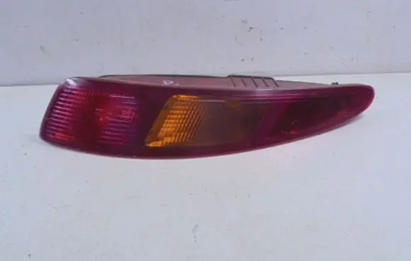 Alfa Romeo GTV Rear/tail lights 461607486