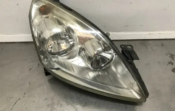 Opel Zafira B Headlight/headlamp 13260843