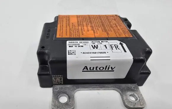 Nissan Qashqai Airbag control unit/module 988204EH0C 627260200 AE4HEH168170039