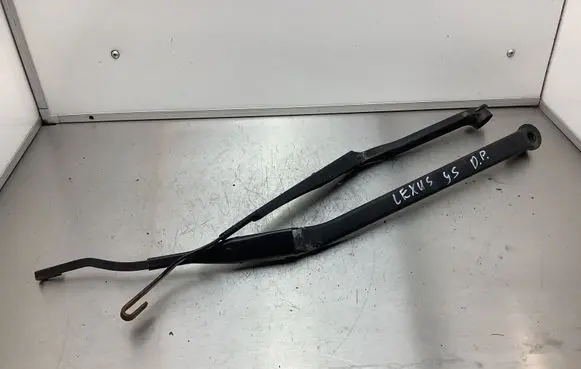 Lexus GS 300 350 430 450H Front wiper blade arm 