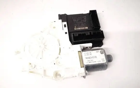 Volkswagen Golf Plus Front door window regulator motor 1K0959702AE 3567420