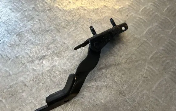 Nissan X-Trail T32 Tailgate/trunk/boot hinge