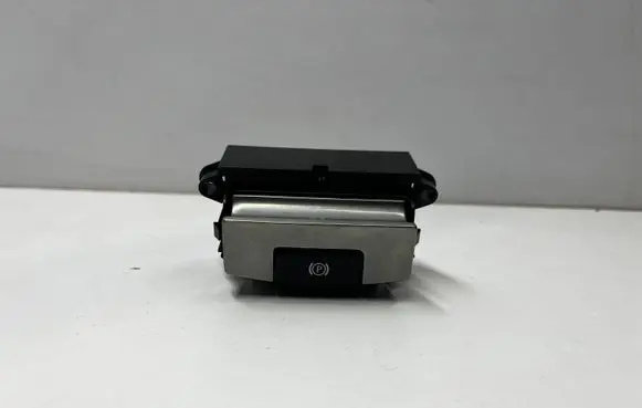 Land Rover Discovery 5 Hand parking brake switch HPLA2B623