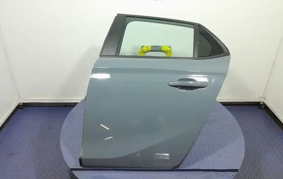 Chevrolet Corsa Rear door 