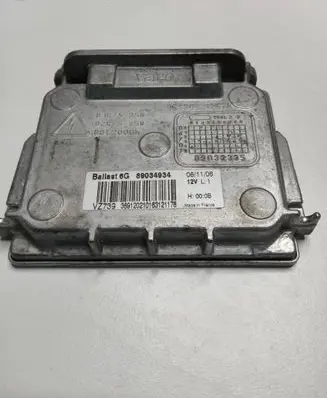 Volvo XC90 Headlight ballast module Xenon 89034934 D0T2000H 89032335