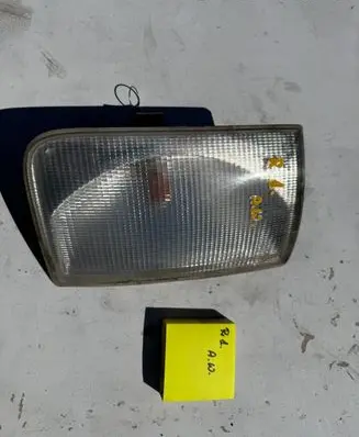 Volkswagen PASSAT B5 Front indicator light 