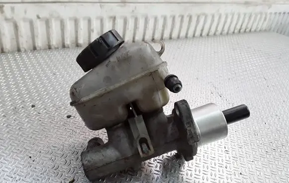 Opel Astra G Master brake cylinder 32066734