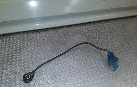 Detonation knock sensor