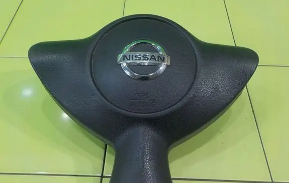 Nissan Juke I F15 Steering wheel airbag 