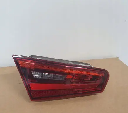 Audi A3 S3 8V Tailgate rear/tail lights 8V3945093B