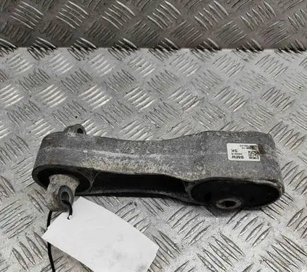 BMW X2 F39 Engine mount bracket 6885786