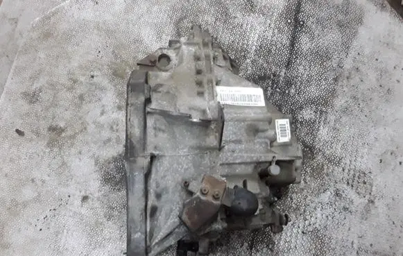 Renault Espace III Manual 5 speed gearbox PKCM 8200017300