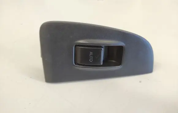 Toyota Avensis T250 Electric window control switch 7423105140