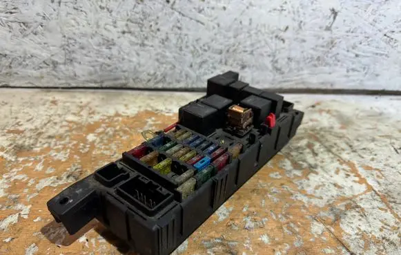 Volvo S60 Fuse box set 8637841