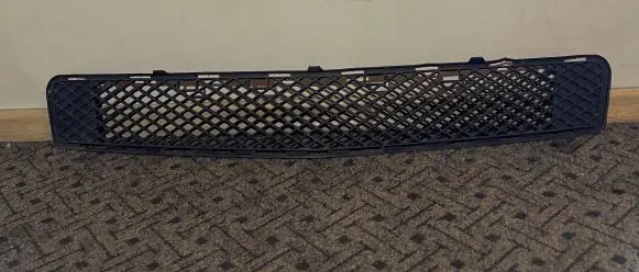 Mercedes-Benz C W204 Front bumper lower grill A2048852123