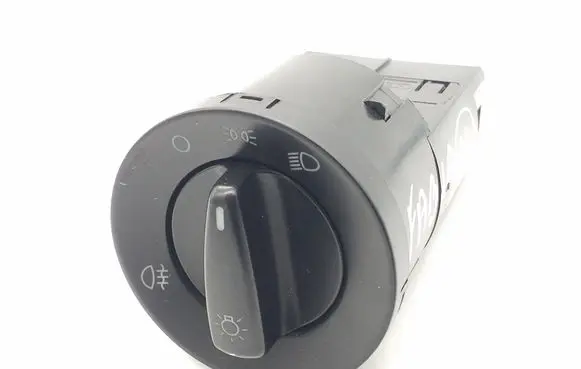 Skoda Fabia Mk2 (5J) Light switch 3B0941531B