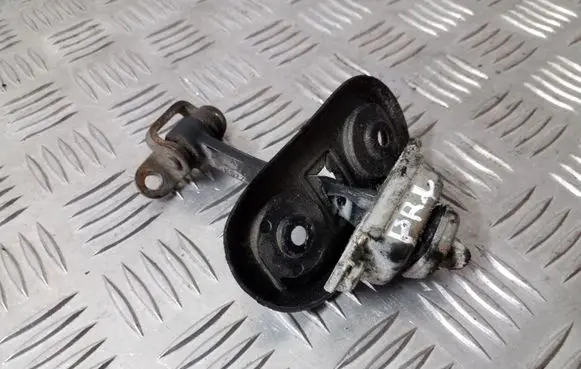 Fiat Croma Front door check strap stopper