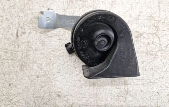 Ford Fusion II Horn signal HG9T13802 HG9T13802AB K39AG